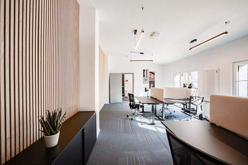 Schreibtischarbeitsplätze / Coworking - 