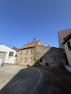 Ansicht - 6 Zimmer Einfamilienhaus in Dettelbach