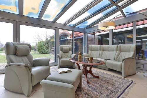 großzügiger Wintergarten - 