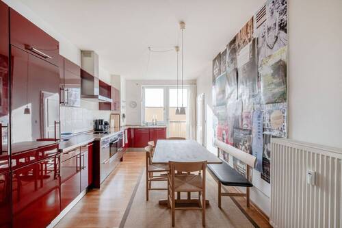 Küche mit Balkonzugang - 3 Zimmer Etagenwohnung in Berlin