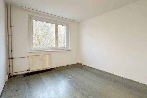 Zimmer II - 3 Zimmer Etagenwohnung in Berlin