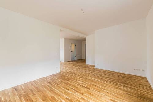 Wohnzimmer - 3 Zimmer Etagenwohnung zum Kaufen in Leipzig