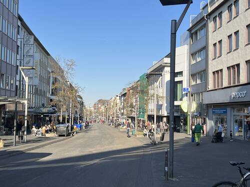 Einkaufsmeile Hindenburgstraße - Mehrfamilienhaus, Wohnhaus zum Kaufen in Mönchengladbach-Stadtmitte