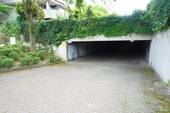 Tiefgaragenzufahrt - 