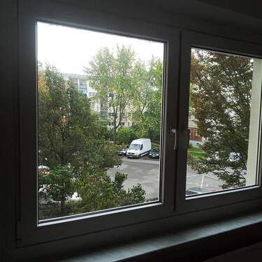 Bild 2 - 2 Zimmer Etagenwohnung zur Miete in Berlin-Hellersdorf