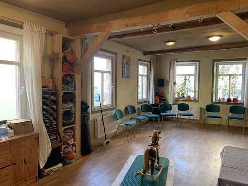 Kursraum & mögl. Wohn-Essküche - 