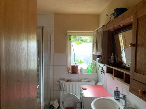 Bad groß EG mit Dusche - 