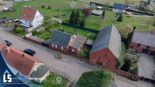 Luftbild vorn - 3 Zimmer Einfamilienhaus zum Kaufen in Tangermünde
