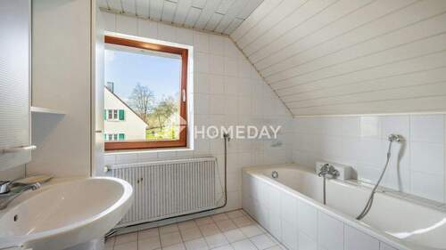 1. OG Badezimmer 1 - 