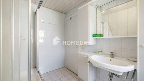 1. OG Badezimmer 2 - 