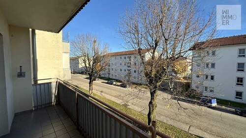 Balkon (2) - Etagenwohnung mit 89,40 m&sup2; in Burgkirchen zum Kaufen