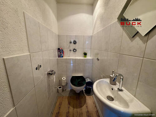 WC - 