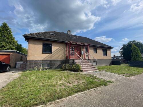Hausansicht - *** Saniertes Zweifamilienhaus im schönen Tespe ***