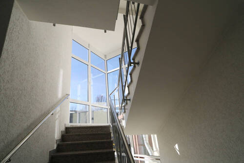 Treppenhaus - Mitten im Geschehen arbeiten! - 1.300,00 EUR Kaltmiete,