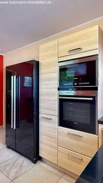 Kochstatioin mit Side-by-Side-Kühlschrank - 
