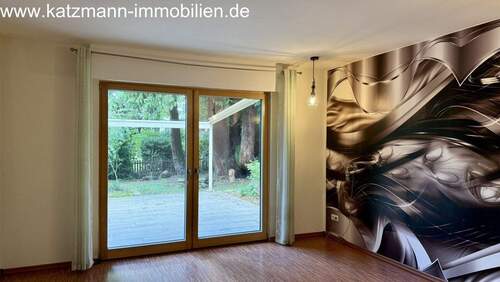 Schlafzimmer mit Zugang zur Terrasse - 