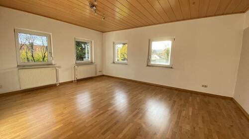 Wohnzimmer/ Schlafzimmer - 