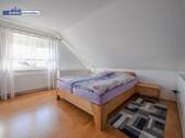 Schlafzimmer DG - 