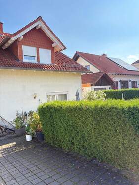 Terrasse / Westen - 4 Zimmer Doppelhaushälfte in Wettenberg