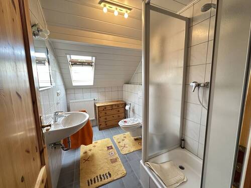 Badezimmer Dachgeschoss - 
