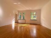 Schlafzimmer - Herrschaftliche Eigentumswohnung in bester Lage im Südviertel von Eisenach, Einzug kurzfristig möglich