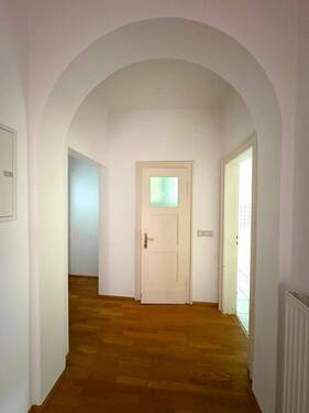 Flur - Etagenwohnung mit 168,00 m&sup2; in Eisenach zum Kaufen