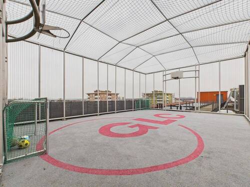 Basketballplatz auf dem Dach - 