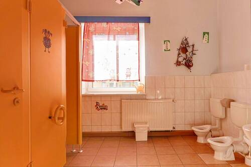 WC - 