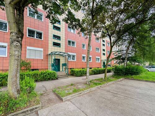 Eingang - 2 Zimmer Etagenwohnung zum Kaufen in Berlin / Wartenberg