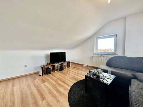 Wohnzimmer - Renovierte 2,5-Zimmer-Wohnung in bester Lage von Schramberg