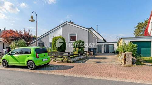 Außenansicht 1 - 3 Zimmer Doppelhaushälfte in Eime