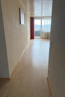 Eingang / Wohnen - 2 Zimmer Etagenwohnung zum Kaufen in Buseck