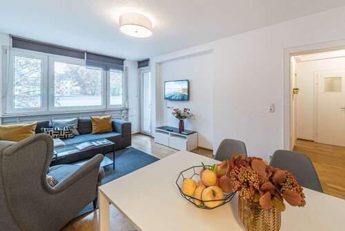 Wohnen - Etagenwohnung mit 56,00 m&sup2; in Frankfurt am Main zur Miete