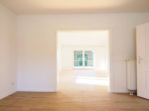 Bild 2 - 6 Zimmer Einfamilienhaus zur Miete in Heusweiler