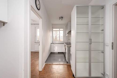 Flur - Etagenwohnung mit 71,00 m&sup2; in Berlin zum Kaufen