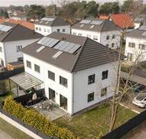 Neuwertige Doppelhaushälfte mit Dachstudio - Bereit zum Einzug - Zossen-Wünsdorf