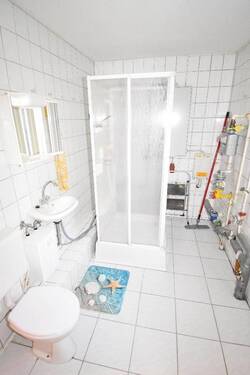 Dusche im Keller - 