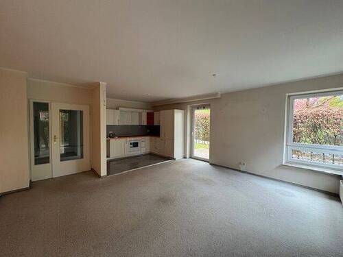 Offene Küche mit Einbauküche - 