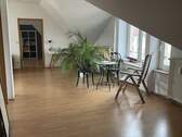 Blick in den Wohnbereich - Etagenwohnung mit 68,90 m&sup2; in Erfurt zum Kaufen
