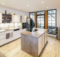 Praxis, Kanzlei oder Büro - Leben & Arbeiten unter einem Dach ! Landhaus in Top-Ausstattung & Lage - Bad Fallingbostel