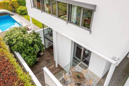Moderne Sicherheitsanlagen - 9 Zimmer Einfamilienhaus in Bad Krozingen