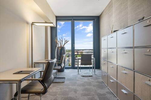 Co-Working Hotdesk mit 24/7 Access - Exklusiver Co-Working Hotdesk in Düsseldorf: 247 Zugang, zentrale Lage