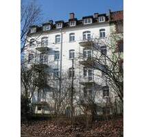 Schöne gemütliche 2 Zimmer Mietwohnung in gepflegtem Altbau am Auestadion - Kassel Süd