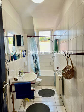 28 OG 2. Bad mit Dusche - 