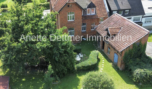 2 Außenansicht Garten - 7 Zimmer Einfamilienhaus zum Kaufen in Alfeld (Leine)