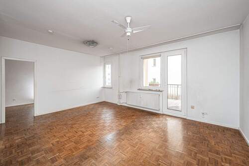 Wohnzimmer - 3 Zimmer Etagenwohnung in Berlin