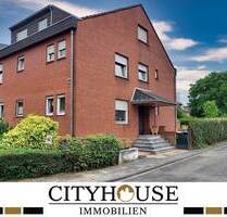 CITYHOUSE: Mehrfamilienhaus solide vermietet mit großem Garten, Keller, Stellplatz und Garage - Köln / Heimersdorf