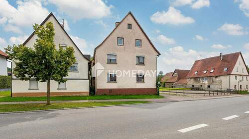 Außenansicht 1 - 4 Zimmer Einfamilienhaus zum Kaufen in Burladingen