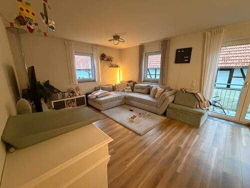 Wohnzimmer - 2 Zimmer Etagenwohnung zur Miete in Pliezhausen