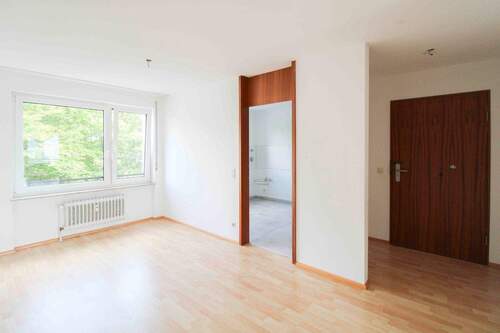 Essplatz offener Flurbereich - 3 Zimmer Etagenwohnung zum Kaufen in Holzgerlingen